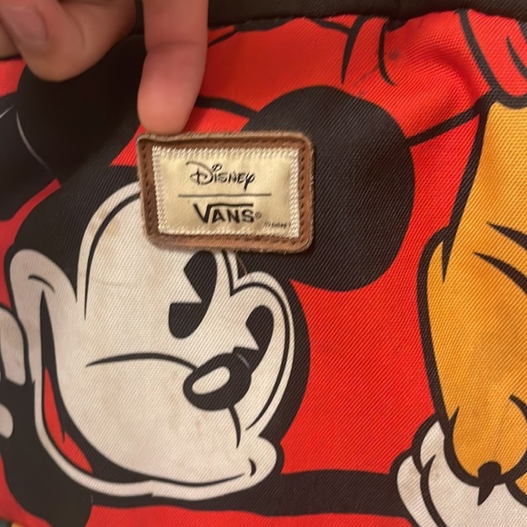 Disney Mickey Mouse & Friends Collaboration with Vans Old Schools - Picture 5 of 7